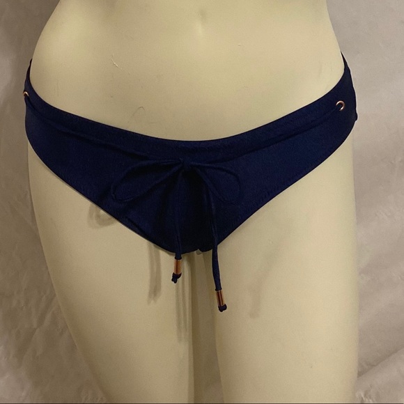 ASOS Bikini Bottoms - Picture 2 of 4